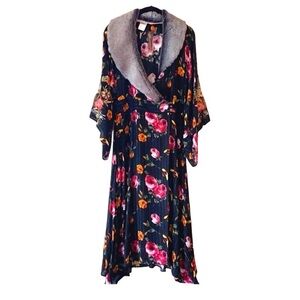 $222 ARATTA Princess of Monaco Kimono Dress Medium Sequin Embroidered Faux Fur